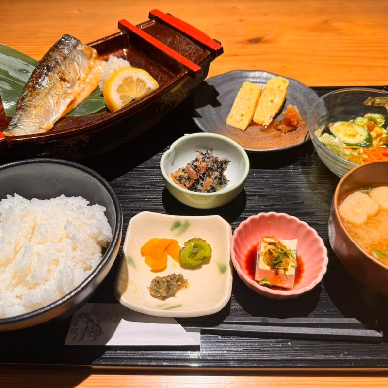 焼き鯖定食(エキマエノ駱駝)