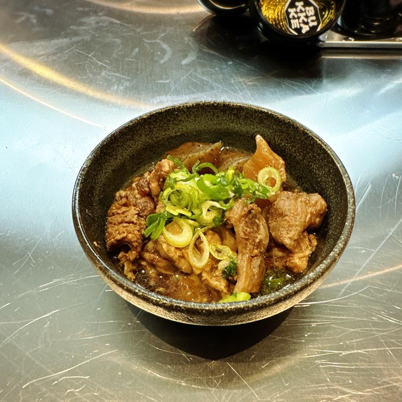 牛すじポン煮込み(うどん酒場仏迦袈（ぶっかけ）中目黒店)