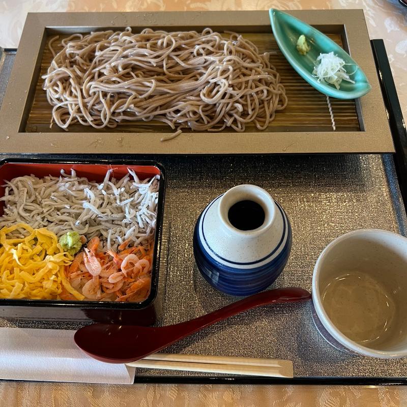 せいろとシラスと桜海老の姫重(筑波東急ゴルフクラブレストラン )