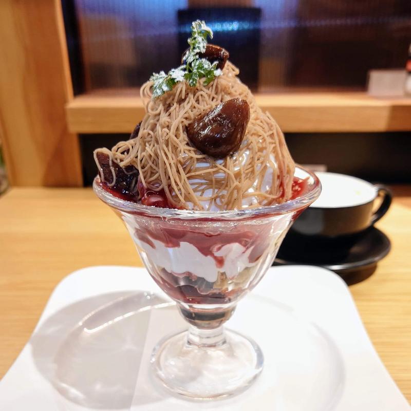 絞りたてモンブランパフェ(むさしの森珈琲 武蔵野西久保店)