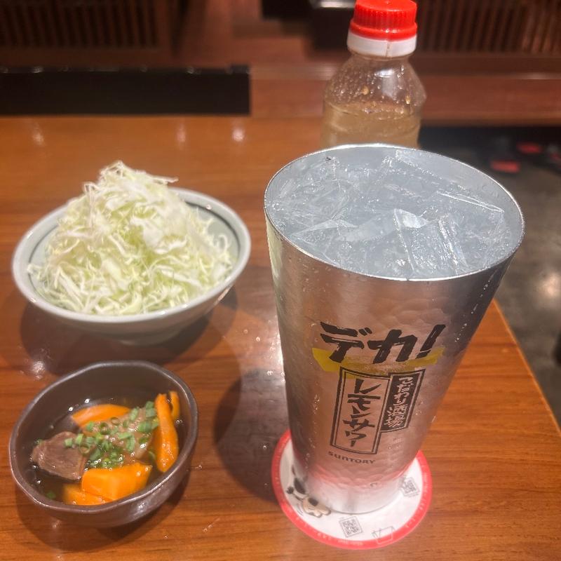 こだわり酒場のメガレモンサワー（お酒濃いめ）(肉の頂 川崎店)