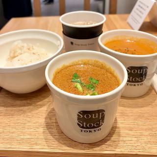 スープとスープのセット(スープストックトーキョー ルクア大阪店 （Soup Stock Tokyo）)