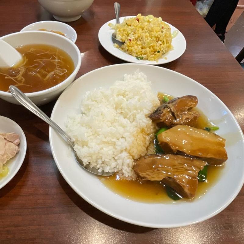 豚角煮丼セット(品珍閣)