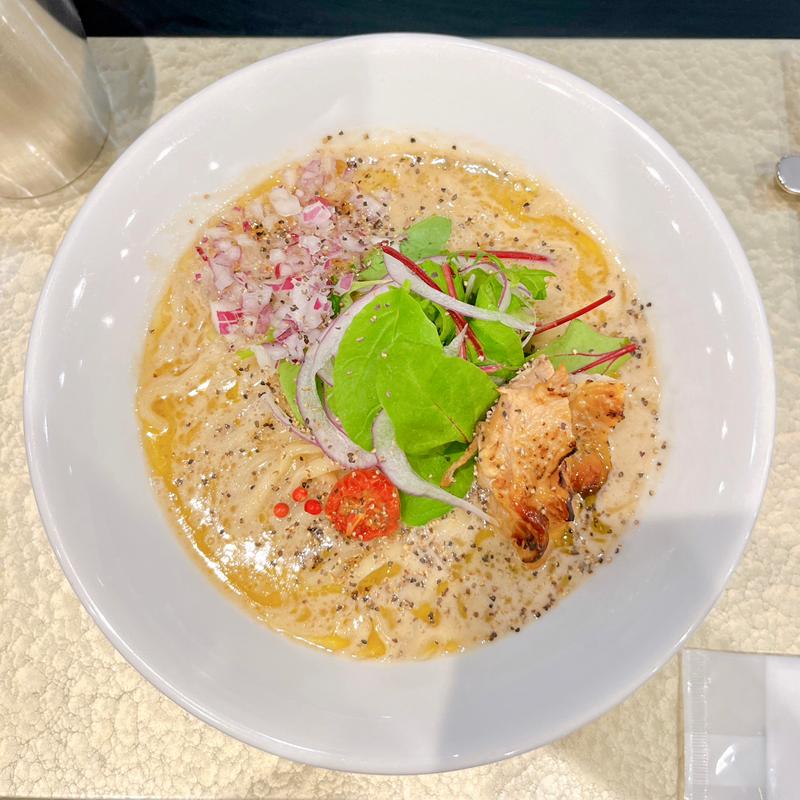 濃厚地鶏白湯そば(麺屋さすけ本店)