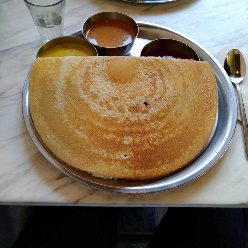 Bセット(南インドの軽食と定食　三燈舎)
