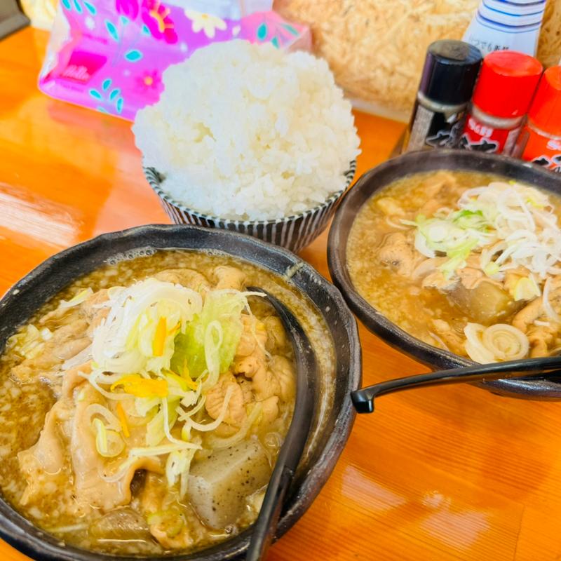 醤油ゆずもつ煮＋味噌もつ煮＋ライス大盛無料(もつ煮家 えん)