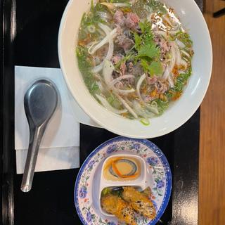 揚げ春巻きとフォーセット(S Vietnamese Cuisine)