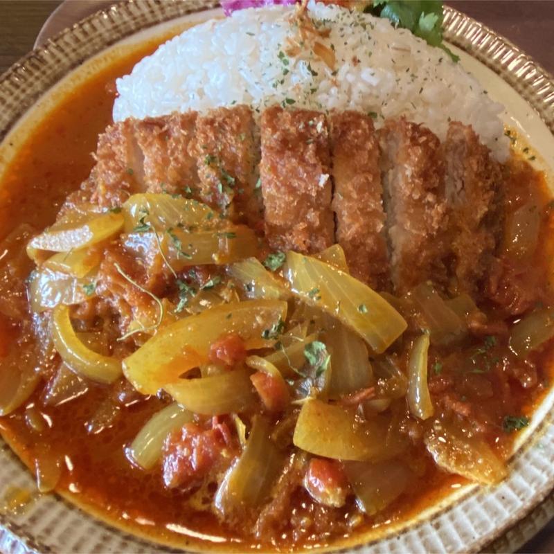 カツカレー(ピエロズ)