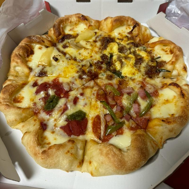 カズレーザー4(ピザハット)