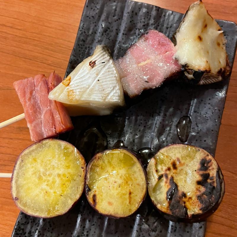 ベーコンチーズ串、さつまいも串(串神坊)