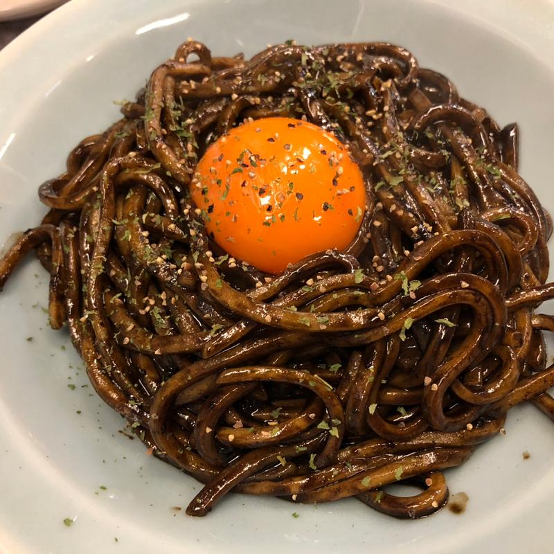 黒焼きそば(大衆酒場 金子屋 田町店)