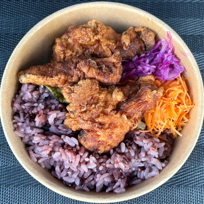 備中高原鶏のあご出汁と塩麹の唐揚げBENTO(食堂カフェpotto×タニタカフェ 交野店)