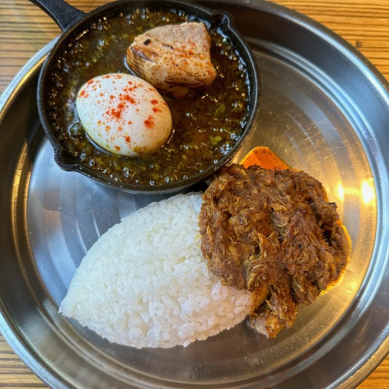 パキスタンとほうれん草(豚)のあいがけカリー(カレーハウス咖喱座)