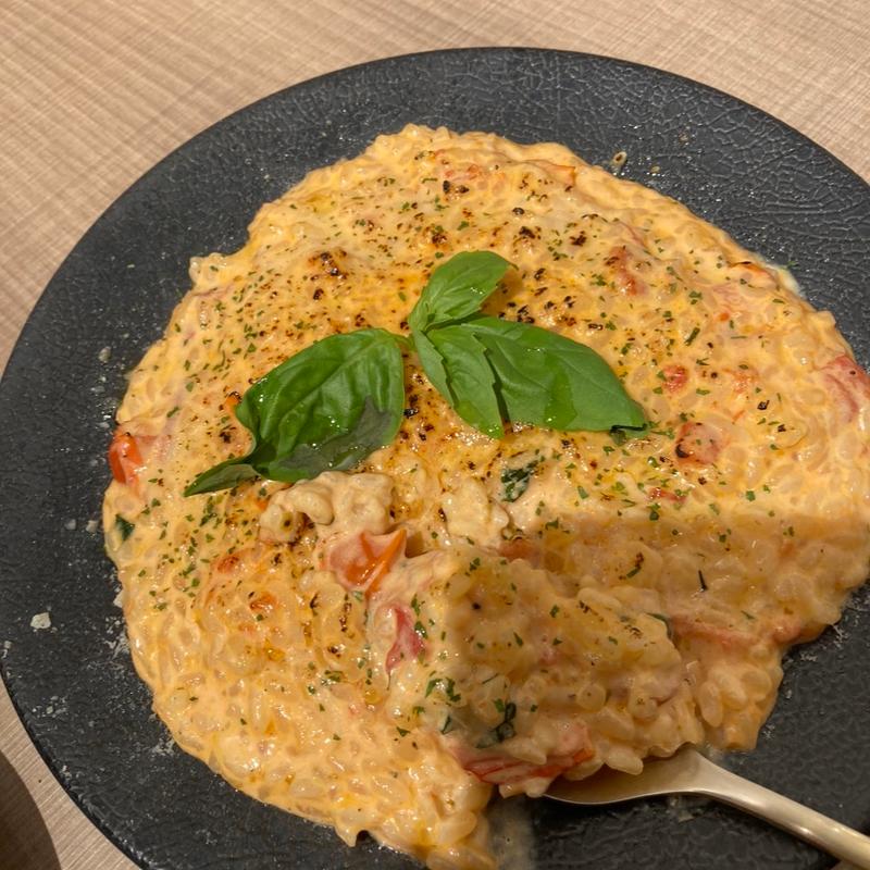 トマトとバジルのリゾット(CAFE&BAR FeRna)