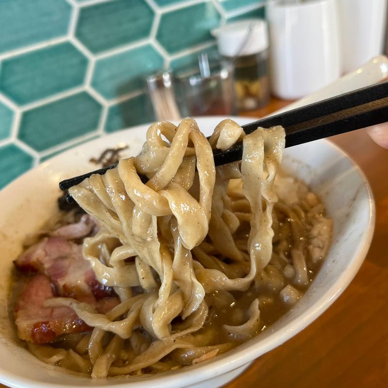 燕市に行ったこともない奴が作った燕（限定）(拉麺mellow)