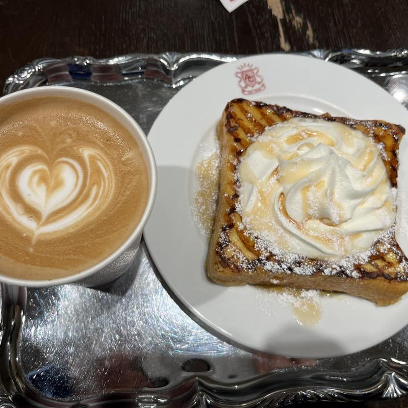 フレンチトーストクリーム添え カプチーノ(アンティコカフェ アルアビス 二子玉川店)