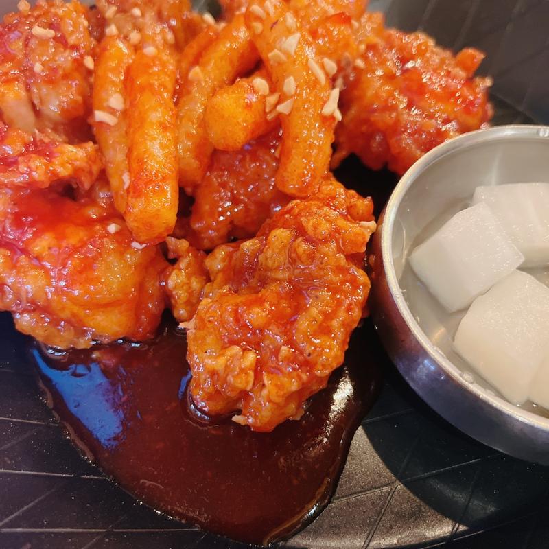 ヤンニュムチキン(韓国料理 中央シジャン)