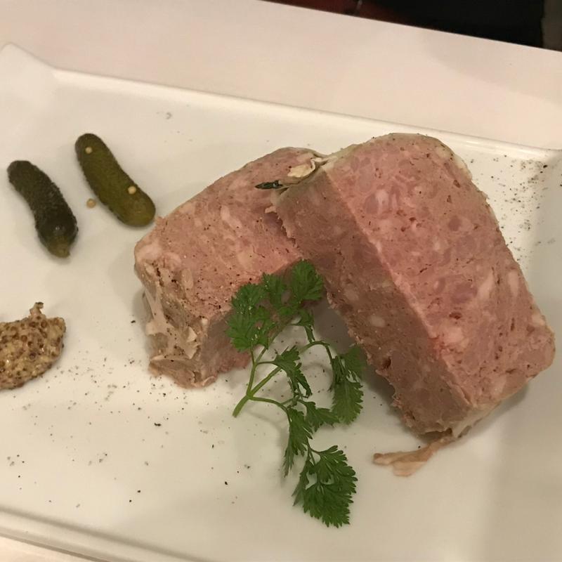 厚切り‼️田舎風お肉のテリーヌ(俺のフレンチ KAGURAZAKA)