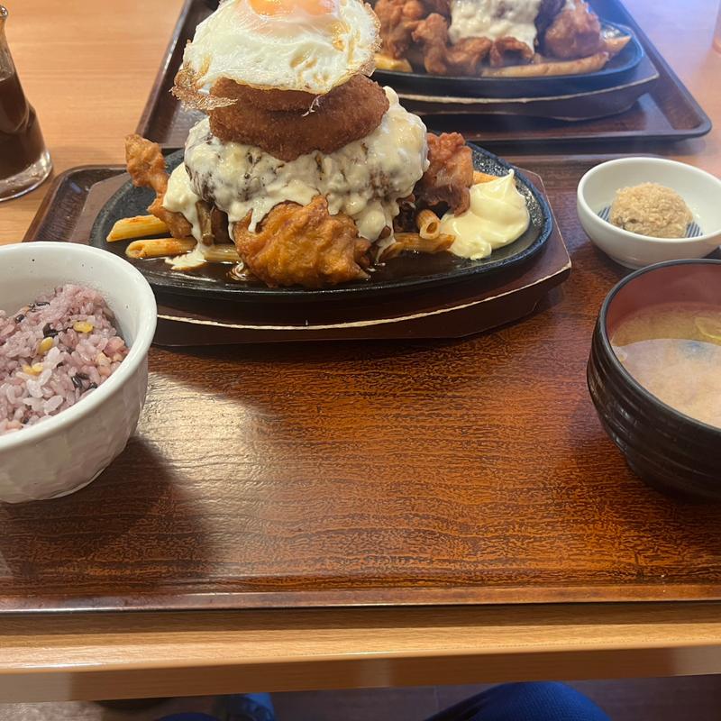 爆盛りマウンテン(満天食堂)