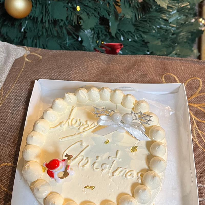 クリスマスケーキ（バタークリーム）(ケーキハウス ピアフ)