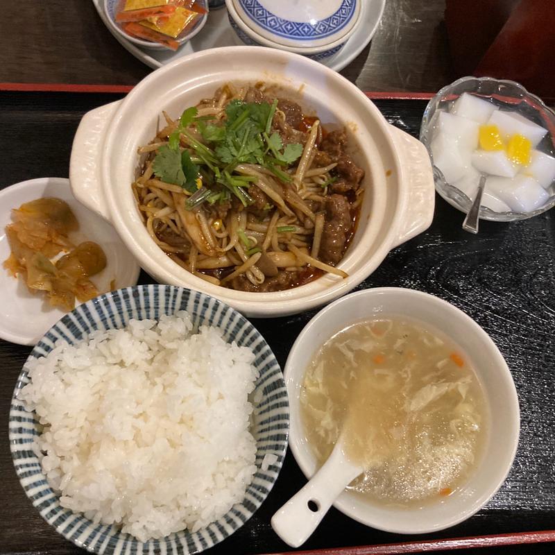 牛肉唐辛子煮込みセット(嘉賔 御茶ノ水店)