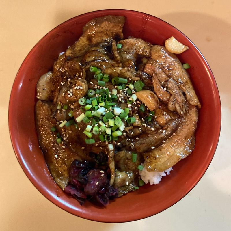 4日丼(宝屋バーベキューセンター)