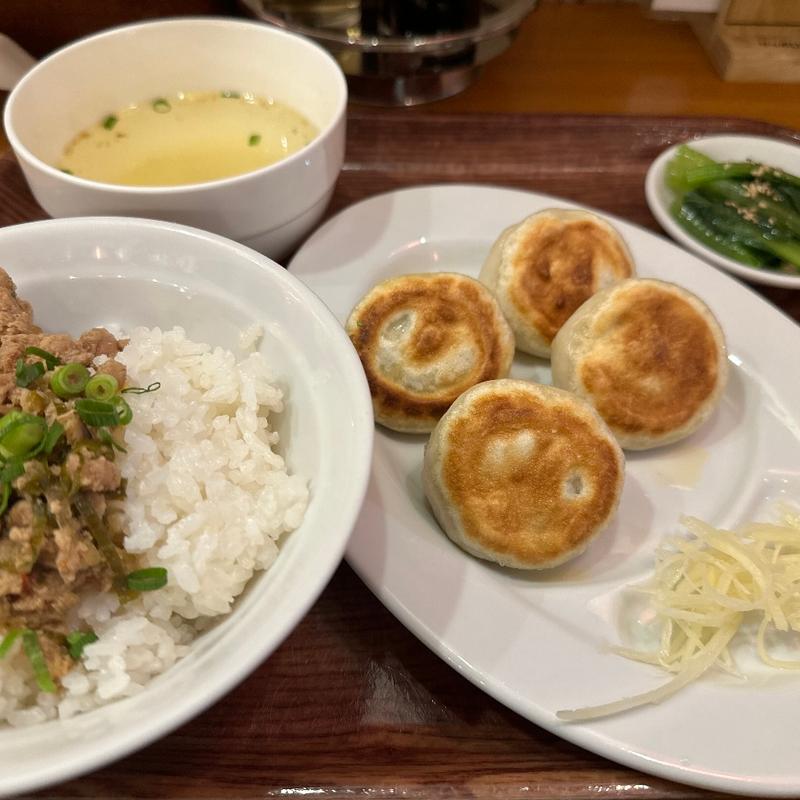 焼き餃子定食(曾さんの餃子 水道橋店)