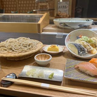(旬彩料理 粗挽き蕎麦 高志の恵み 玄)
