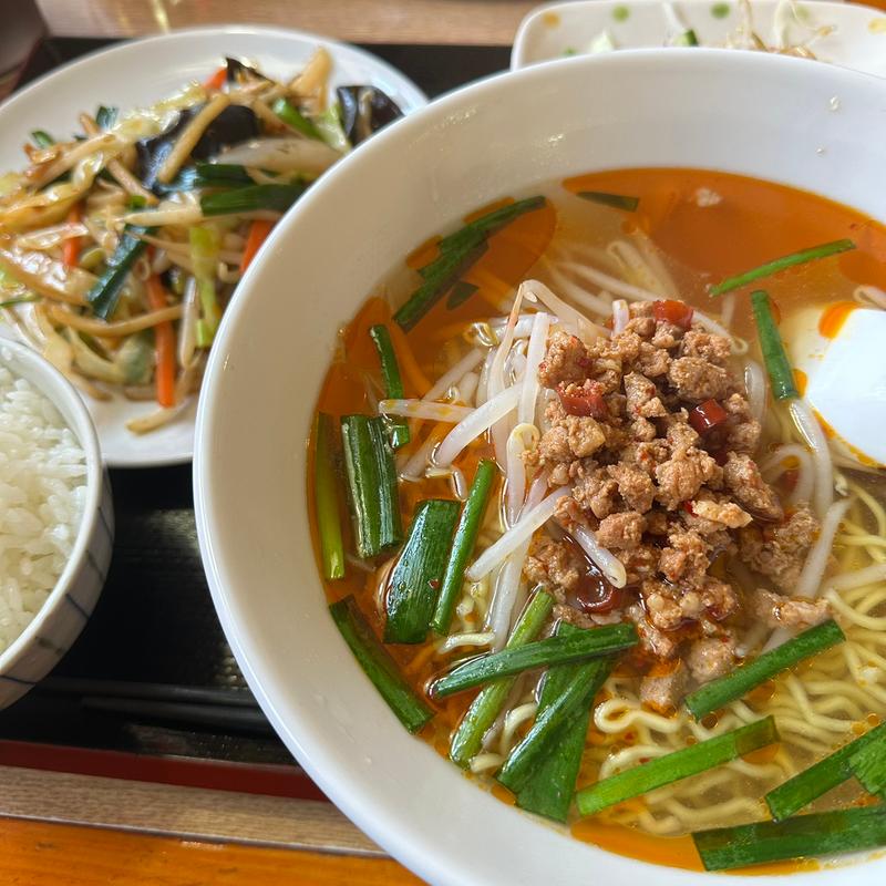 Bランチ(ラーメンに変更)(豊味軒)