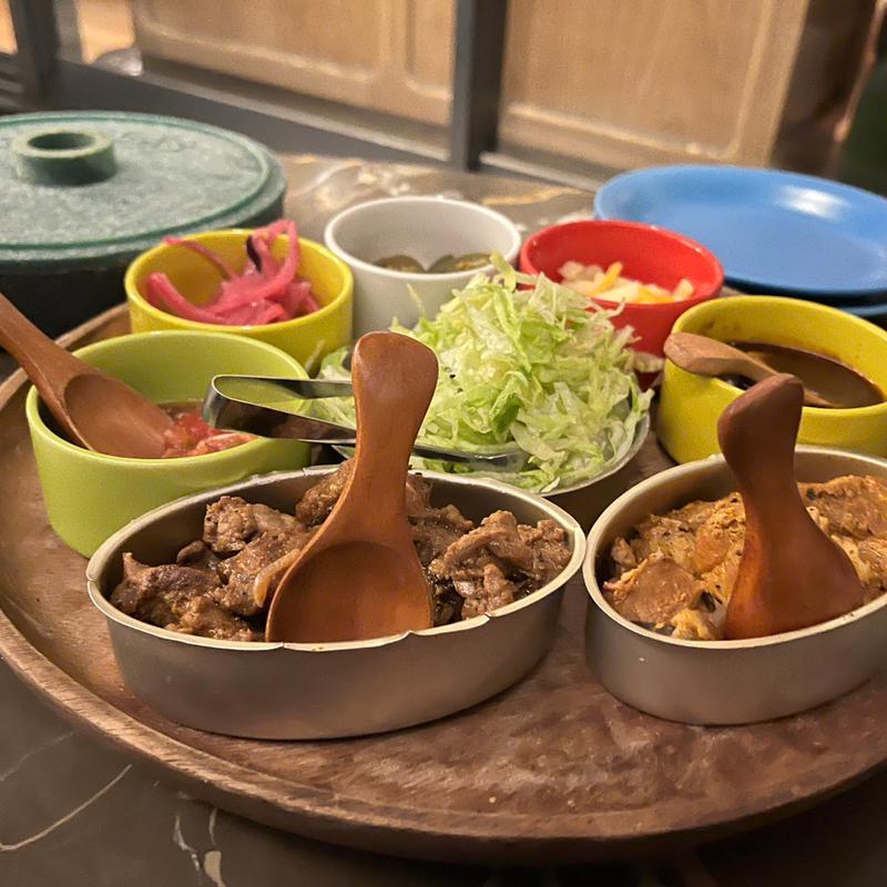 (LAS DOS CARAS MODERN MEXICANO Y TACOS)