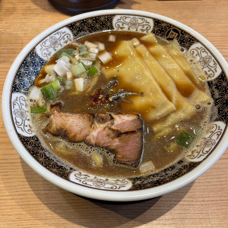 凄い煮干しラーメン(すごい！煮干ラーメン どうけん)