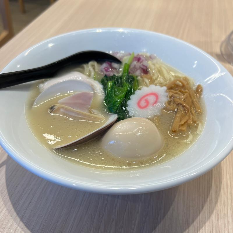 はまぐり鶏白湯らぁ麺味玉付き(らぁ麺 ななみ)