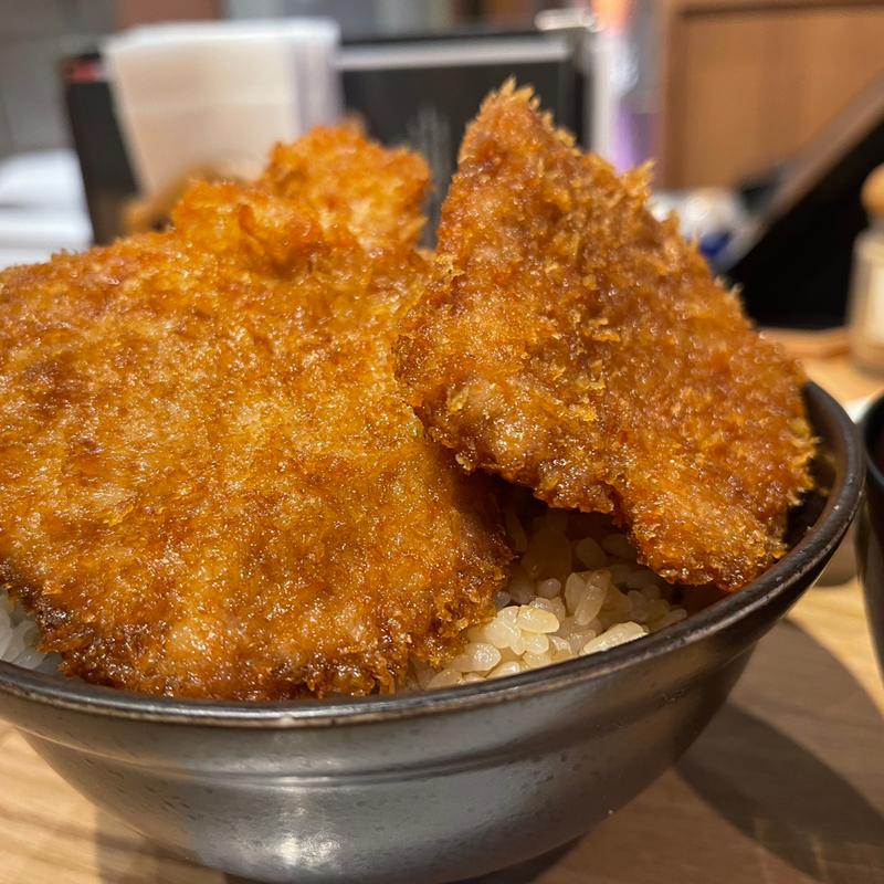 かつ丼　特もり(新潟カツ丼タレカツ 中野店)