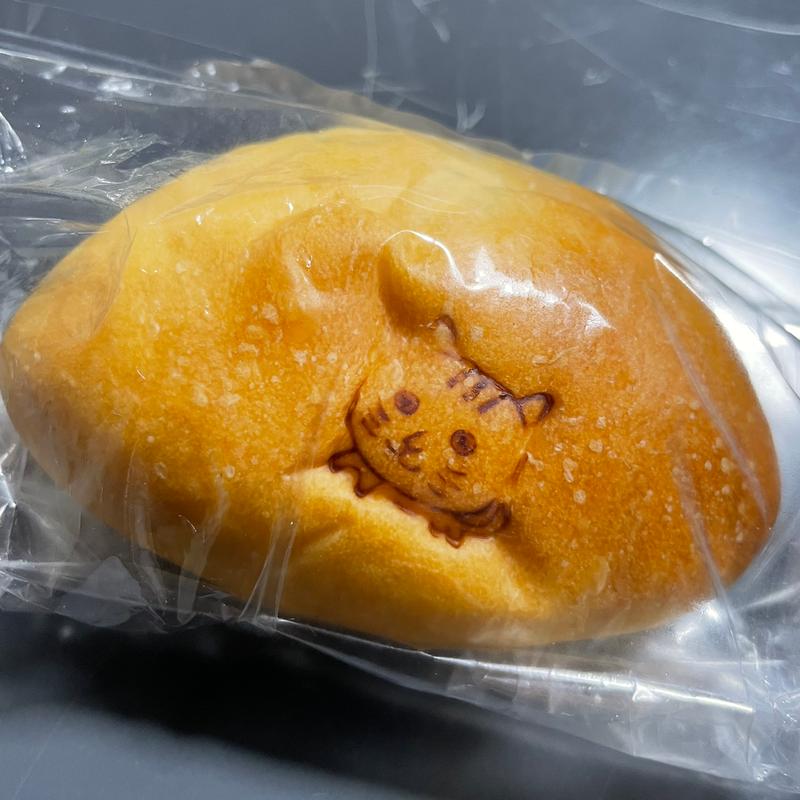 クリームパン(パン・ケーキ・工芸 Hana Hana)