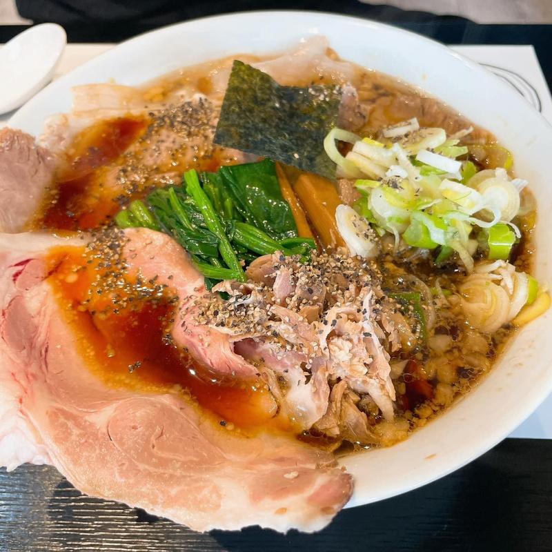 背脂ブラックチャーシュー(らぁめん しょうがの海)