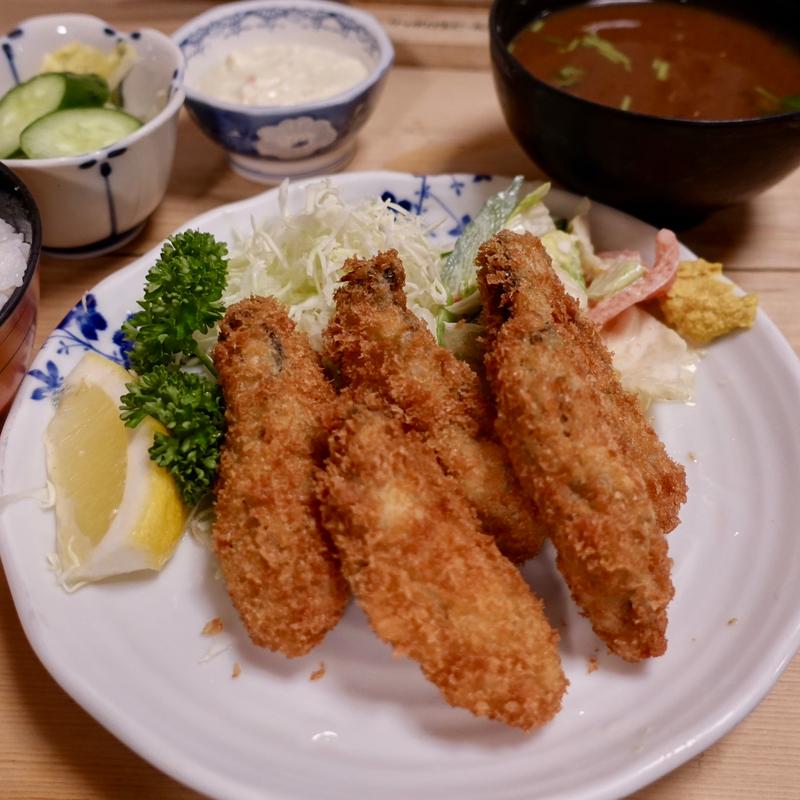 カキフライ定食(三州屋)
