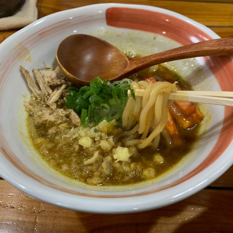鶏魚介濃厚カレーらどん(らどん 小椋)