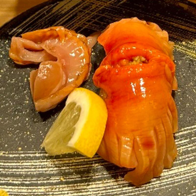赤貝の開き握り（一貫）(立喰鮨 銀座おのでら)