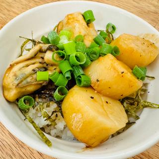 牡蠣と帆立のソテー丼(麺屋 心羽)