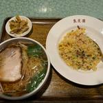 ランチ（叉焼麺+五目炒飯）