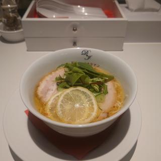 レモンらぁ麺(らぁ麺 ドゥエイタリアン 新橋銀座 GUCHI)