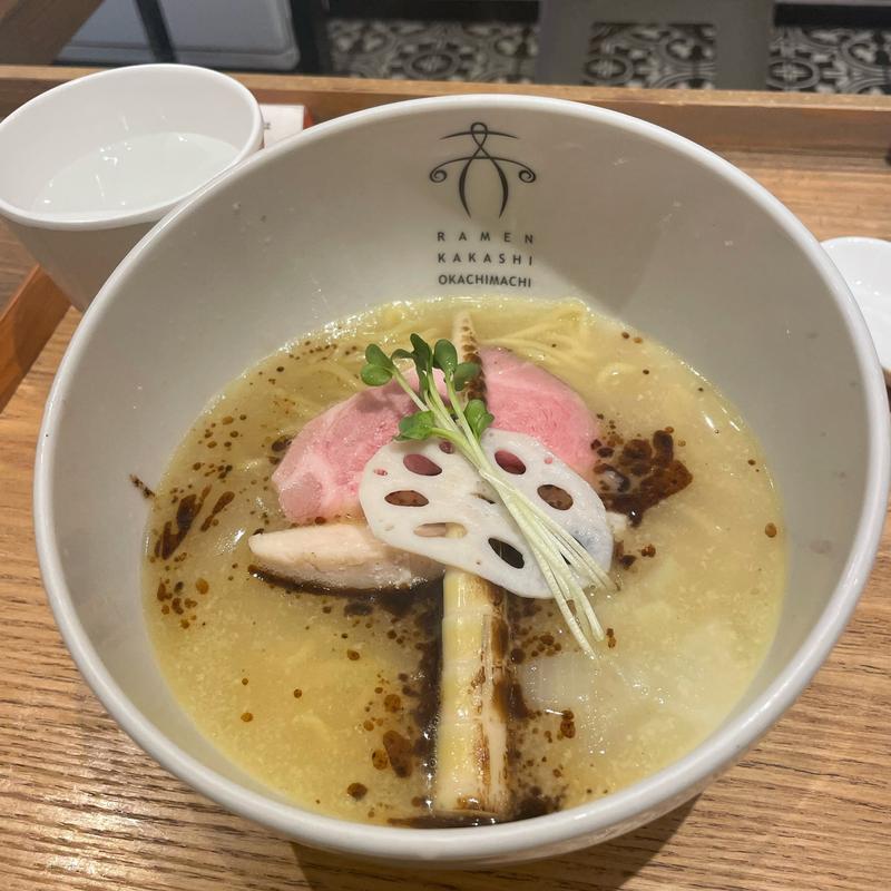 マー油白湯塩(麺 案山子（かかし）)