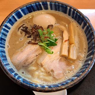 濃厚煮干しそば 味玉(にぼし中華 廣はし)
