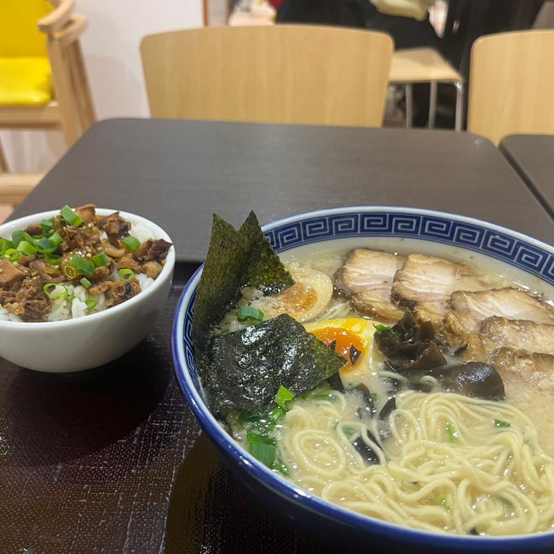 厚切りもち豚チャーシュー麺(宇明家 東京タワー店)