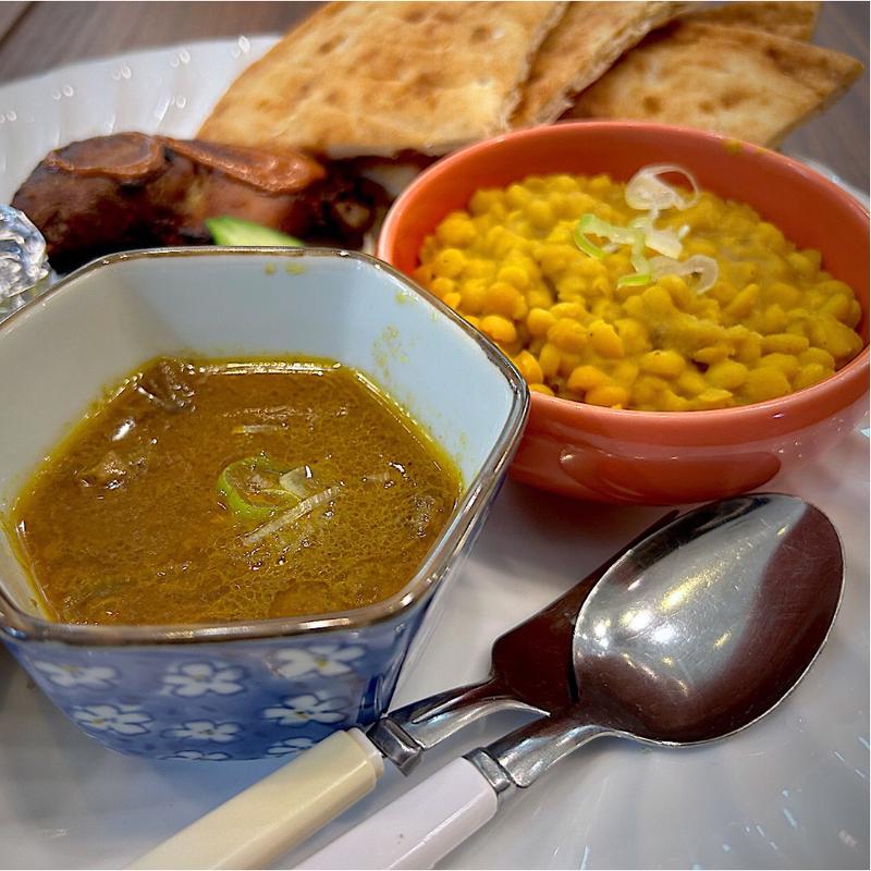 マトンカレー＆チャナダルカレー(ZAHEEN DINE Kebab & lunch corner)