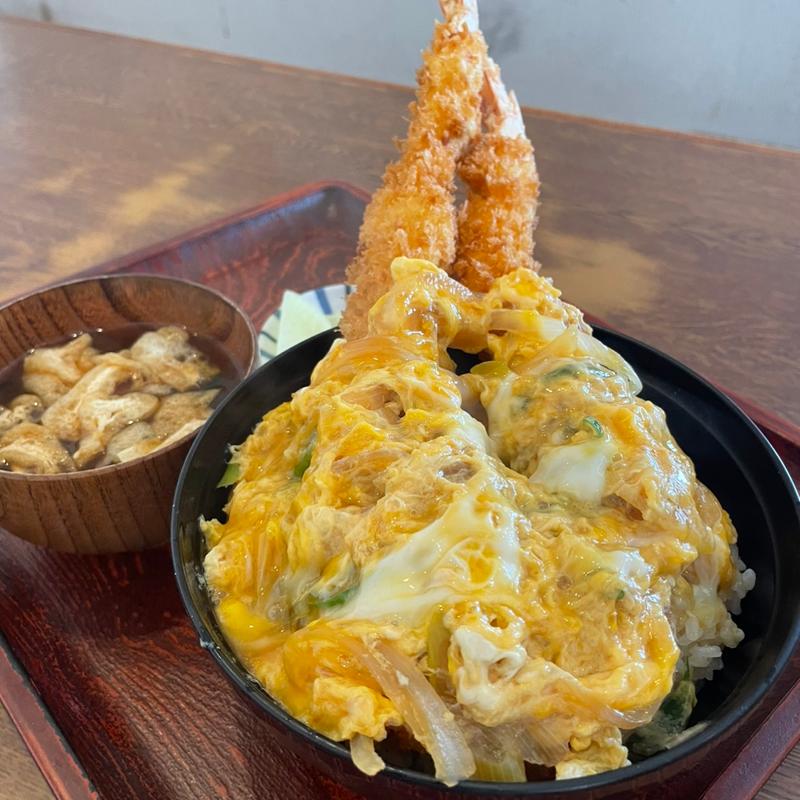 エビフライ丼(七色食堂 )