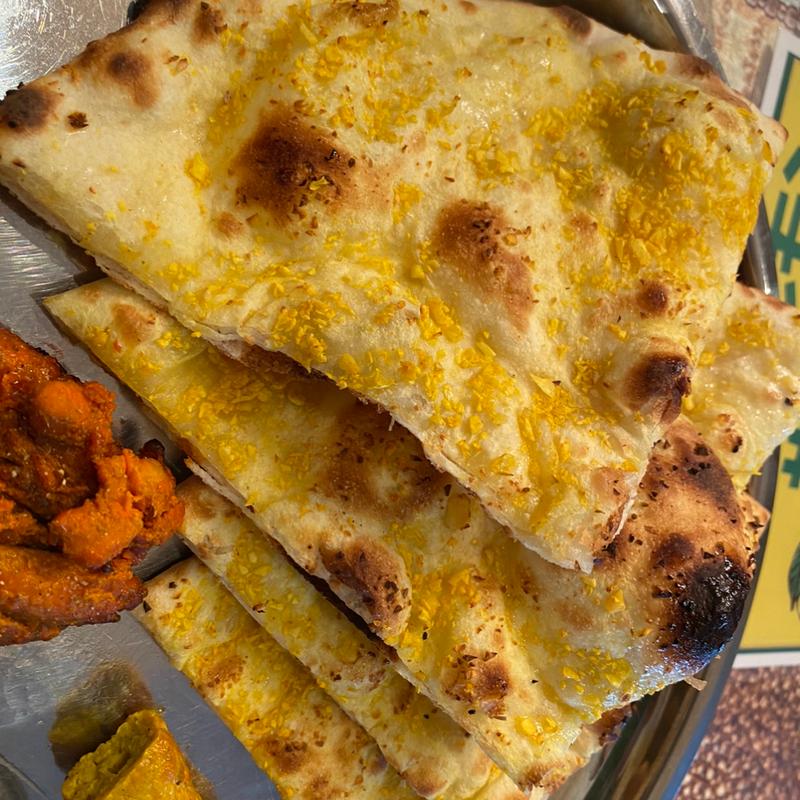 ガーリックナン(クマリ 本店 )