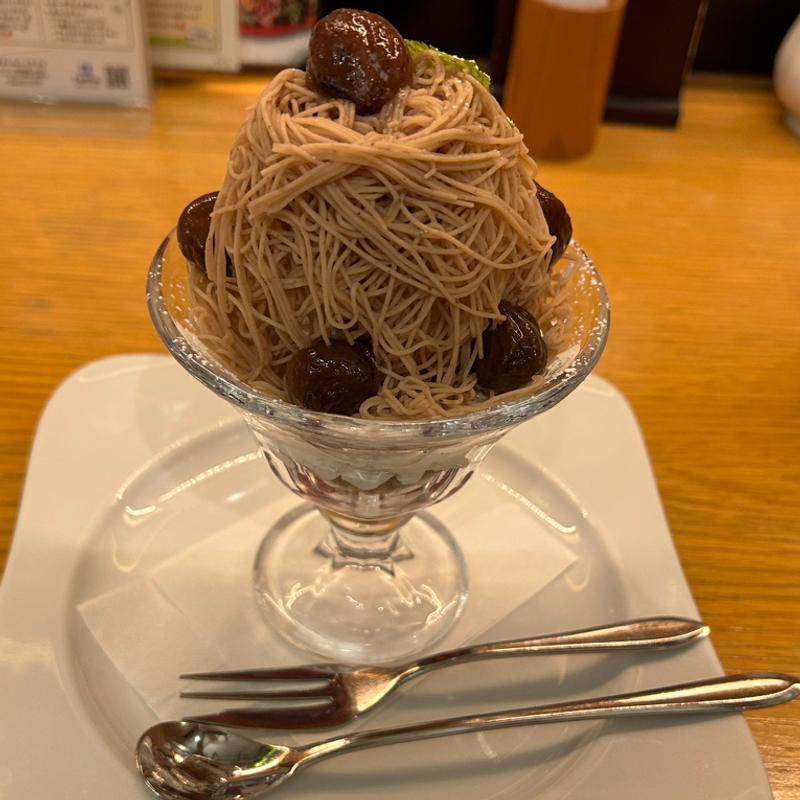 絞りたてモンブランパフェ(むさしの森珈琲)