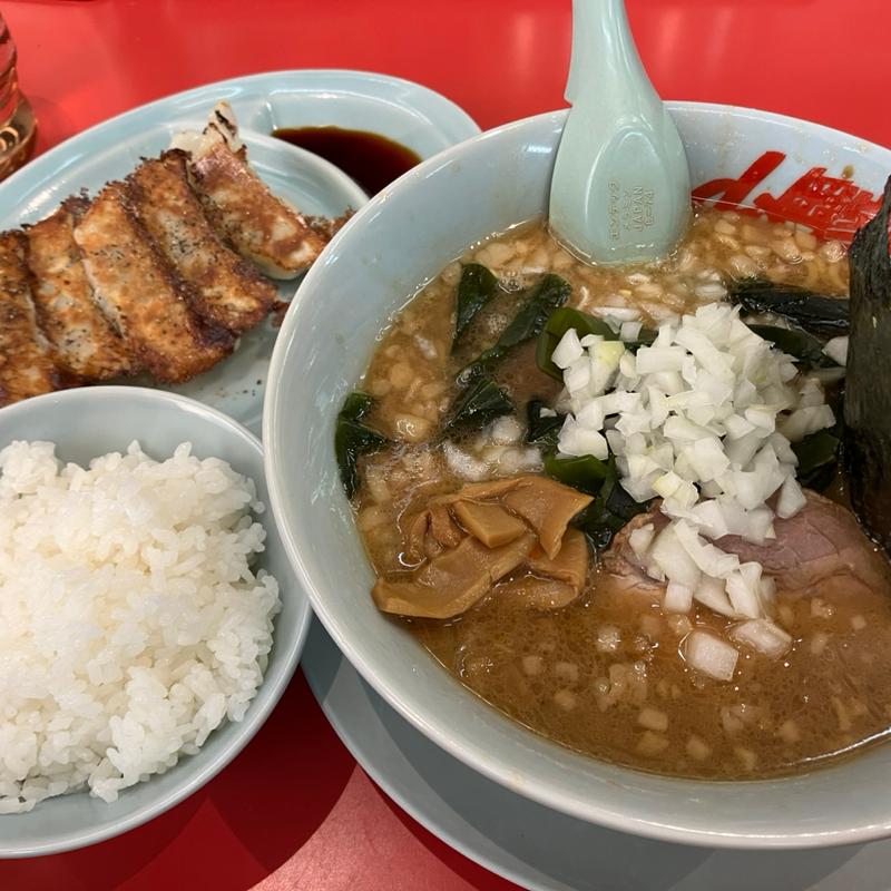プレミアム醤油とんこつ+半ライス(山岡家 日立東金沢店 )