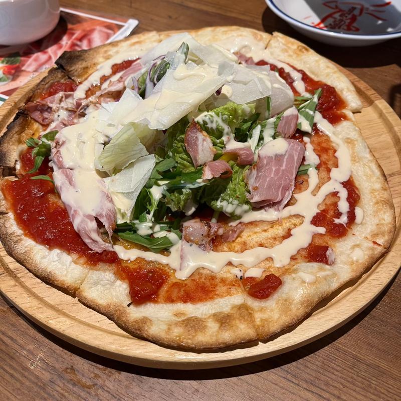 サラダピッツァ〜フェザーチーズとポークパストラミ〜（スペシャルランチ）(ジョリーパスタ　福岡中尾店)